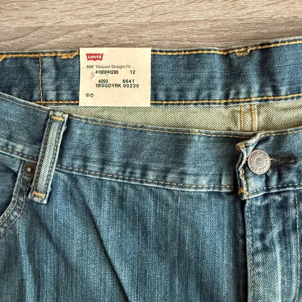 Levis 559 Relaxed Straight Fit Jeans Mens 44x34 Blue Denim Big and Tall NWT